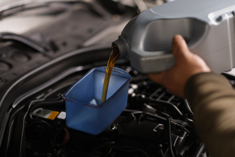 AMO Power Gearbox Oil Change – Boost Performance, Drive Smooth in Dubai!