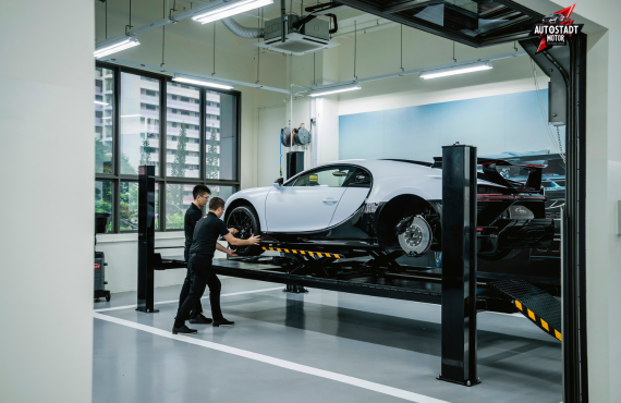 Bugatti Mechanic