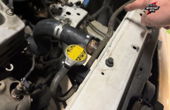 Hyundai AC Condenser Change