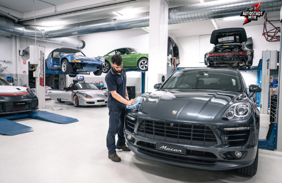 Porsche Service