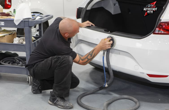 Peugeot paint repair