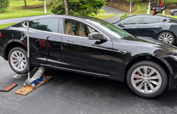 Tesla Mobile Mechanic