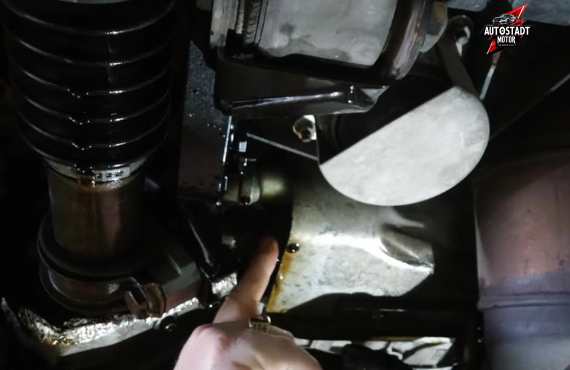 Maserati oil leak repair
