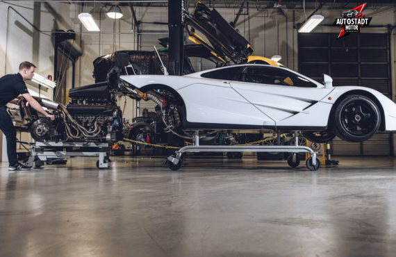 McLaren body repair near me