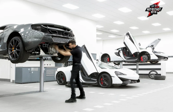 McLaren mechanic
