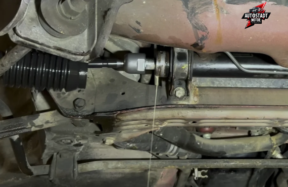 Mercury steering oil leak repair